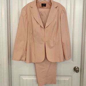 Focus 2000 Spring/Summer Striped Suit, Crop Pants